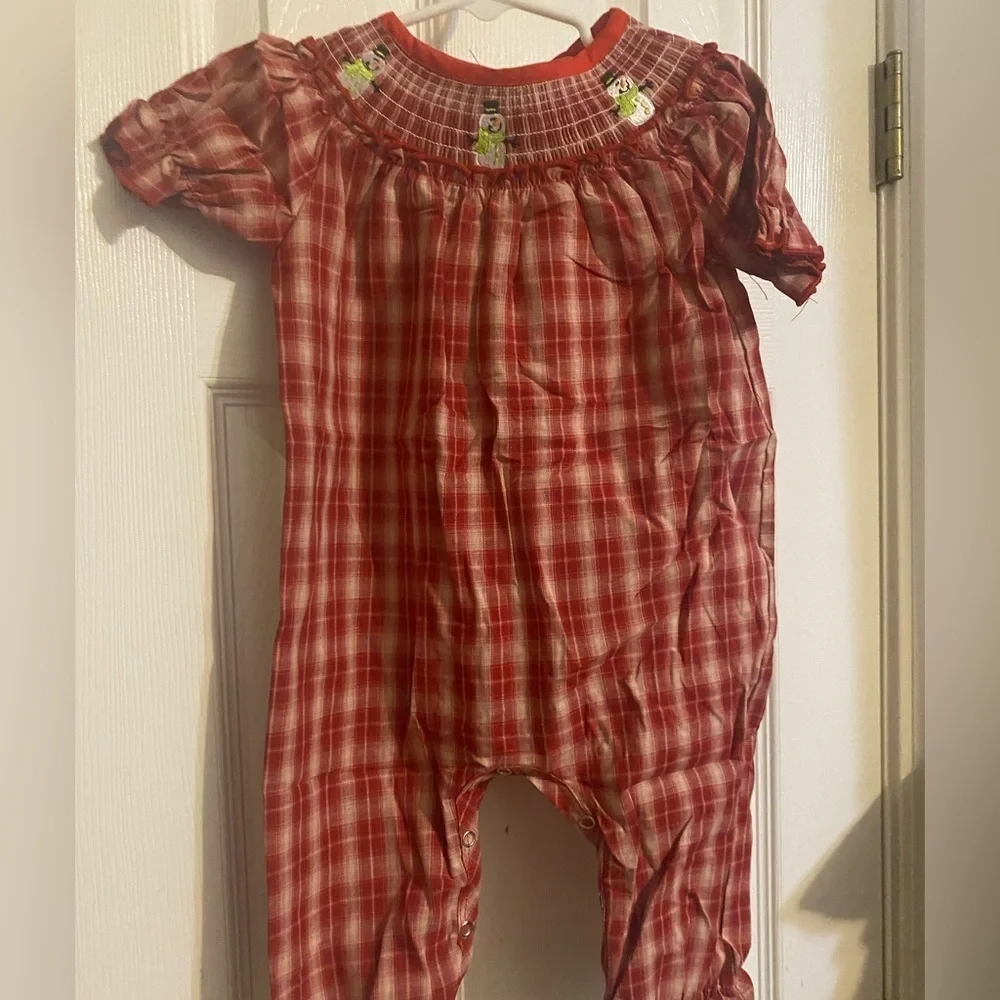 NWT Smocked Snowman Bubble Romper